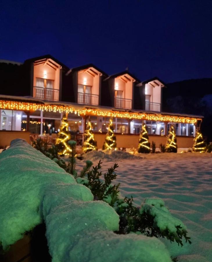 Bed and Breakfast Honey Valley Белашница Экстерьер фото