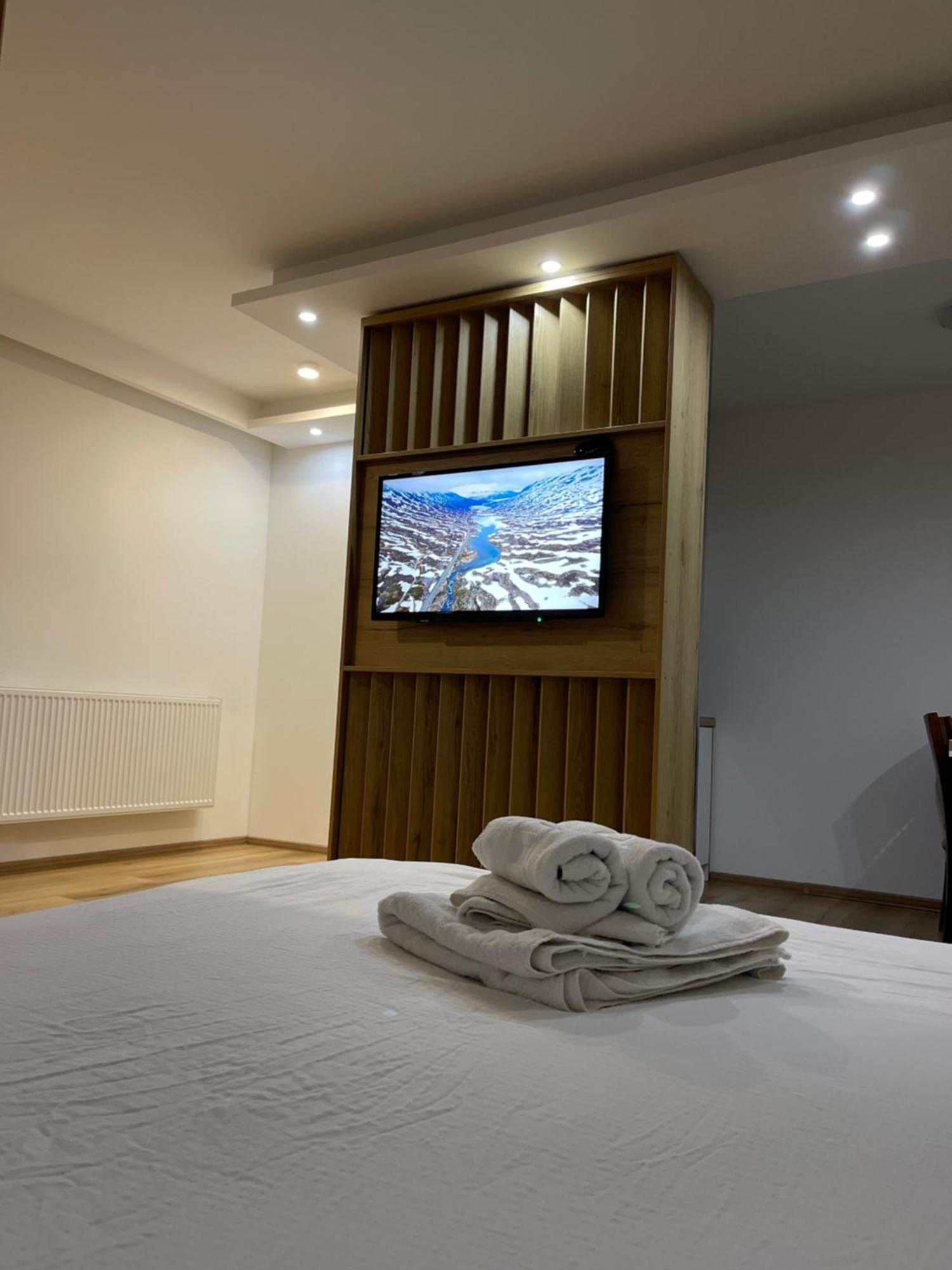 Bed and Breakfast Honey Valley Белашница Экстерьер фото