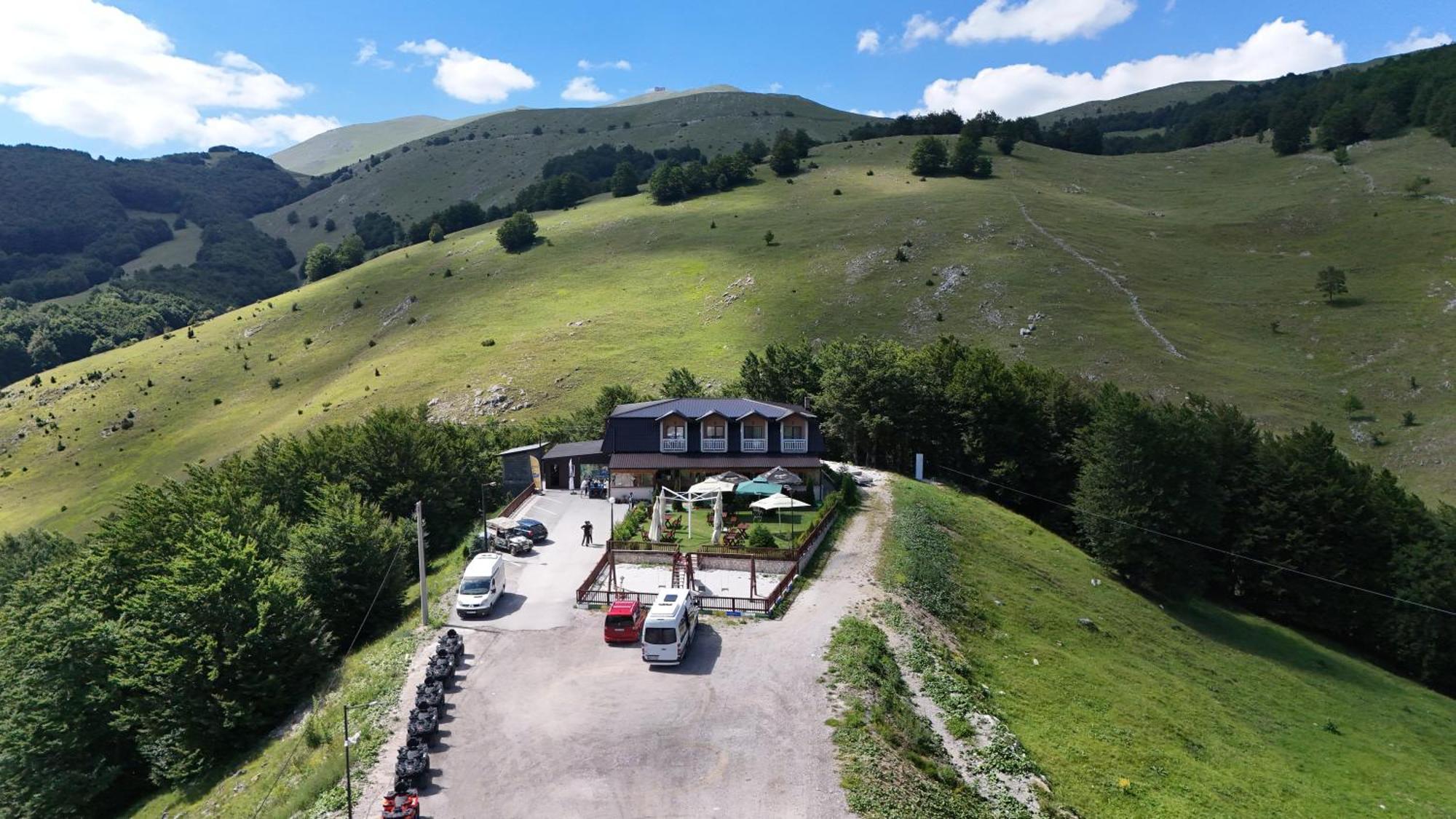 Bed and Breakfast Honey Valley Белашница Экстерьер фото